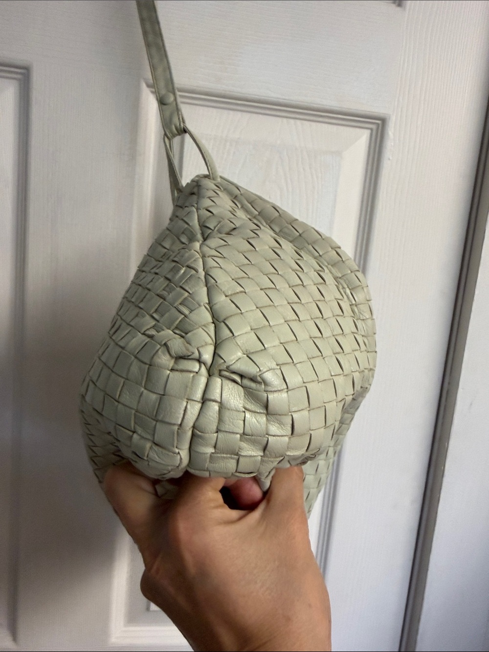 Bottega Veneta Intrecciato Woven Leather Crossbody Bag - Picture 6 of 14